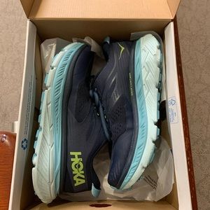 HOKA ATR 6, Stinson model, size 7 women’s running shoe